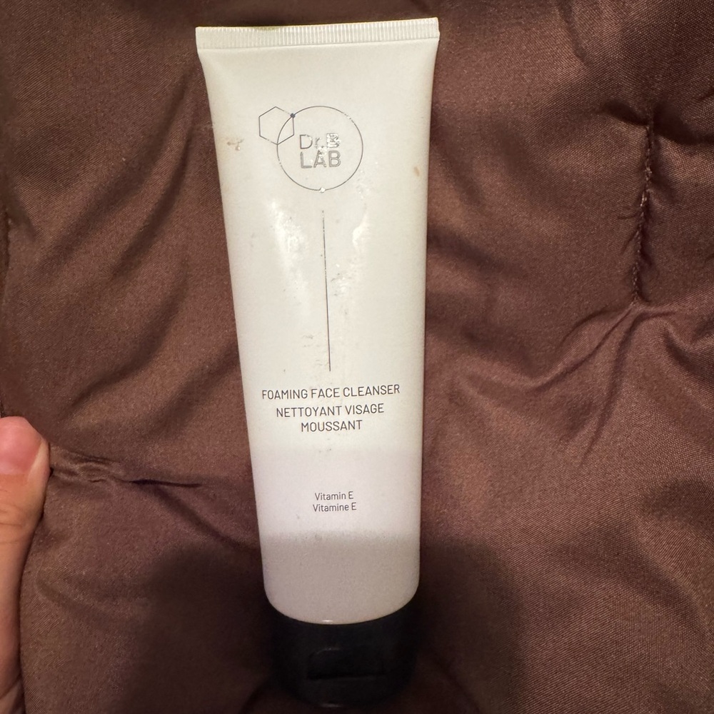 White Foaming Face Cleanser
